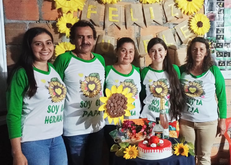 Diana Marcela Valderrama Losada, Luis Enrique Valderrama Cuellar, Doralba Losada, Mónica Alejandra Valderrama Losada y Ligia Valderrama Cuellar.